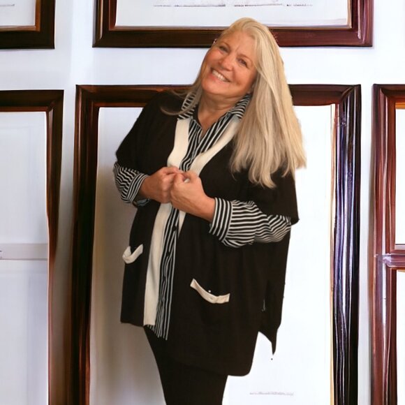 Karl Lagerfeld Paris Black W/Cream Trim Knit Open Cardigan Sweater Size OS - Picture 1 of 8